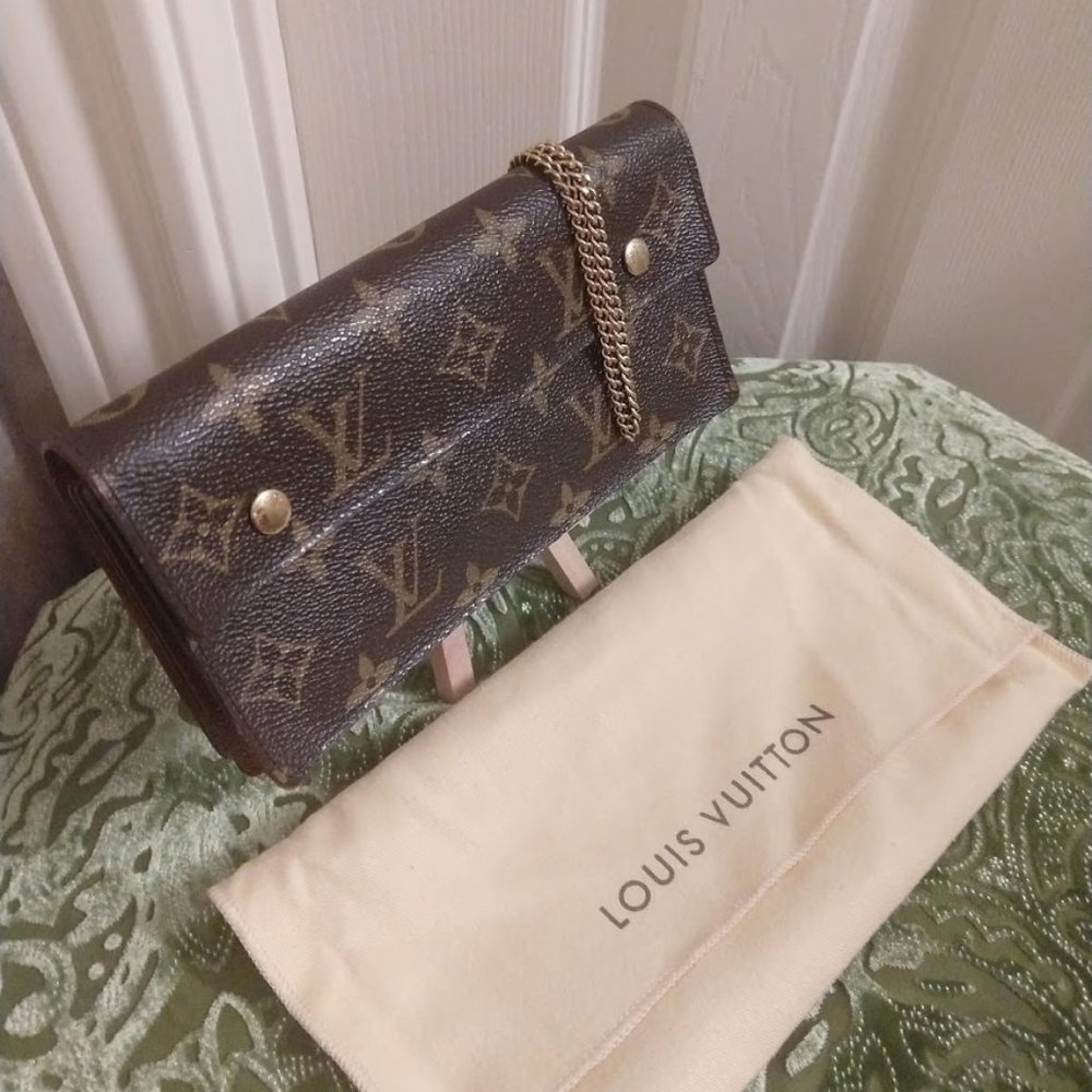 Louis Vuitton Accordeon Monogram Wallet with Chain